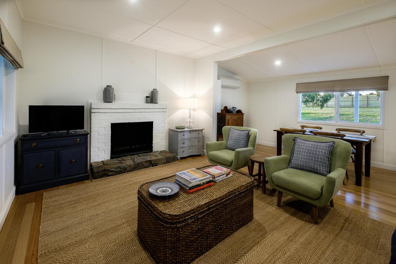 Goonoo Goonoo Station Hotel Tamworth Exterior photo The living room